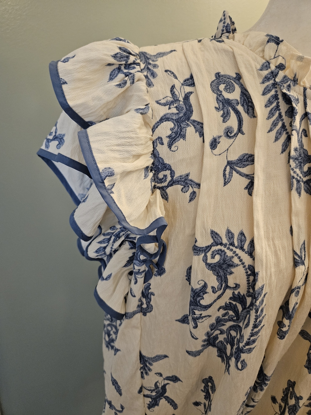 Umgee Blue and Cream Floral Ruffle Accent Dress Women's Size 2XL New - Picture 5 of 11